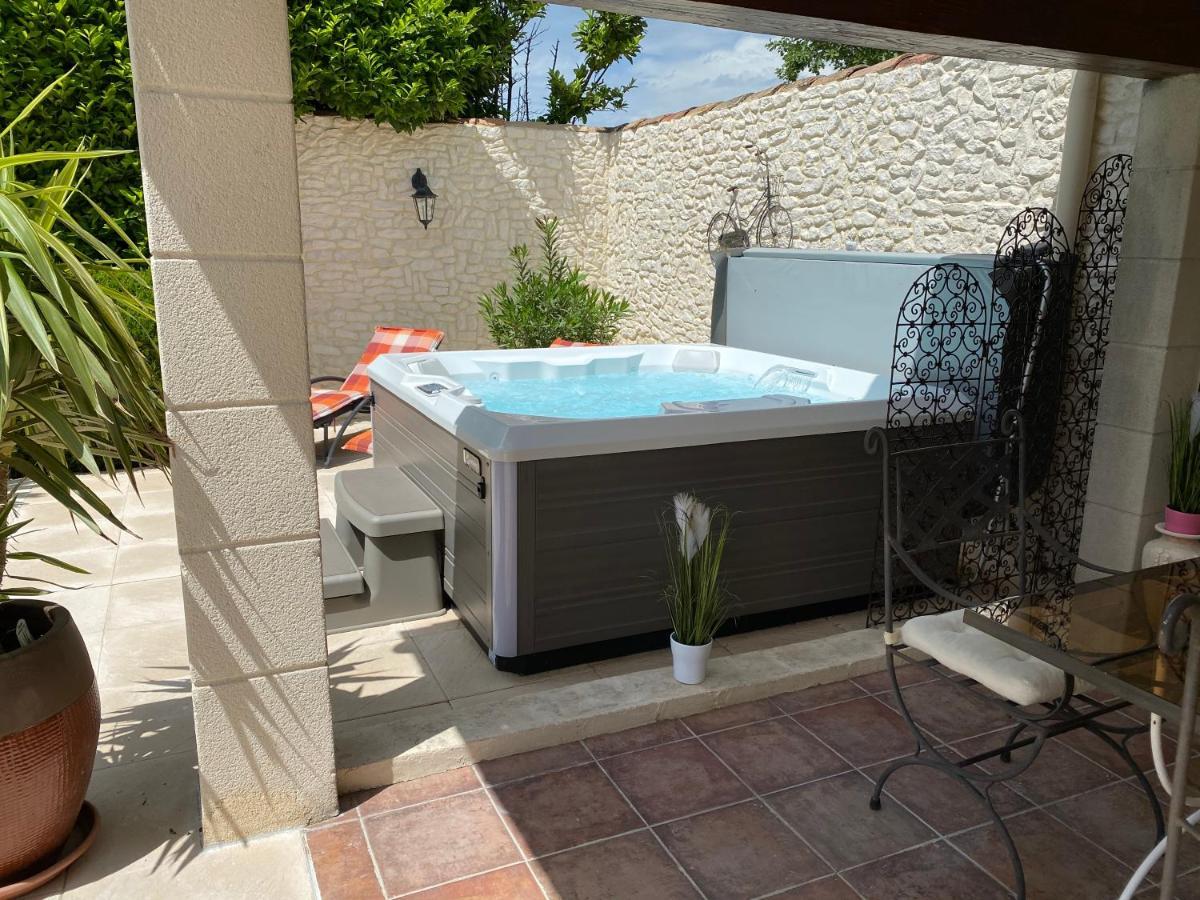 Mas Beau Soleil & Spa Cottages De Charme Avec Jacuzzi&Jardin Prives Сен-Реми-де-Прованс Экстерьер фото