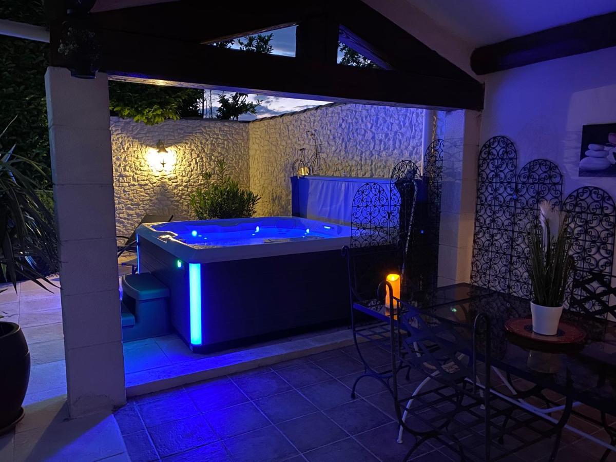 Mas Beau Soleil & Spa Cottages De Charme Avec Jacuzzi&Jardin Prives Сен-Реми-де-Прованс Экстерьер фото